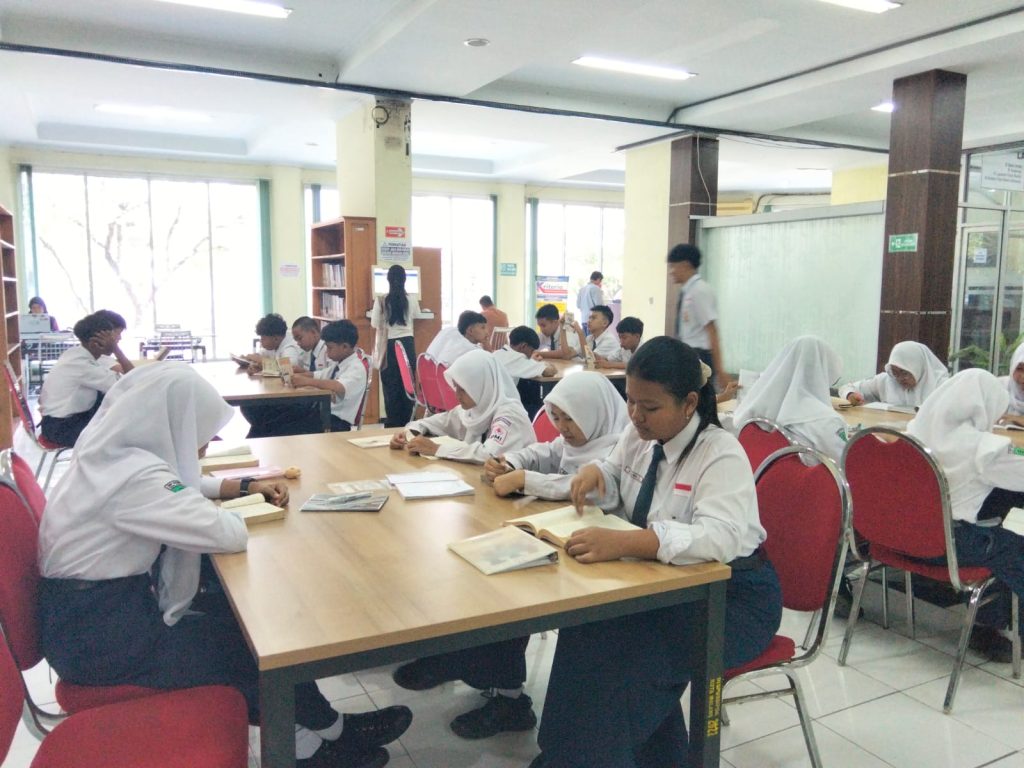 faktorisasi bentuk aljabar